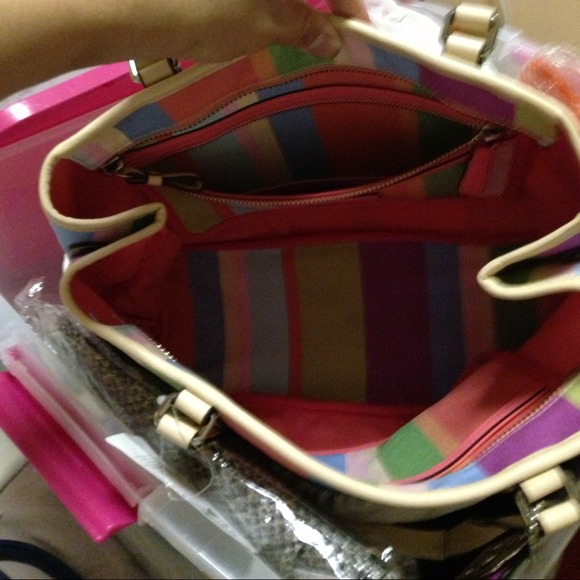 Coach authentic ๐ฏ% - Picture 2 of 4