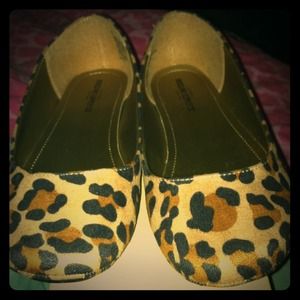 Leopard Flats