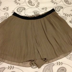 Sheer/pleated dark beige shorts