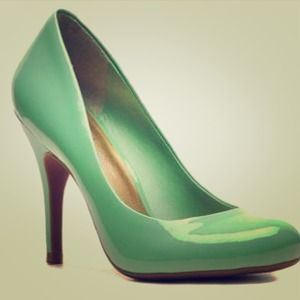 Mint green Jessica Simpson heels (authentic)😍😍