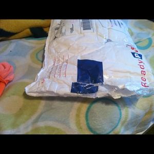 she's a thief no one sell to  clairrrr