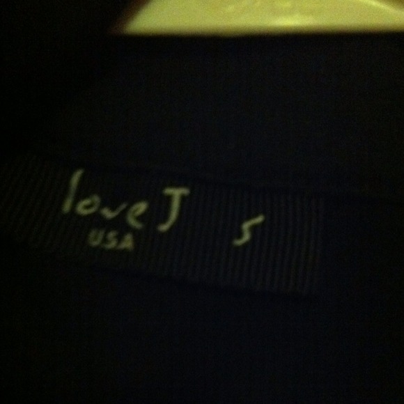 Adorable button down 🎀 - Picture 4 of 4