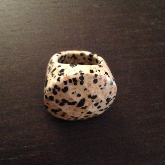 Trendy Ring - Picture 2 of 4