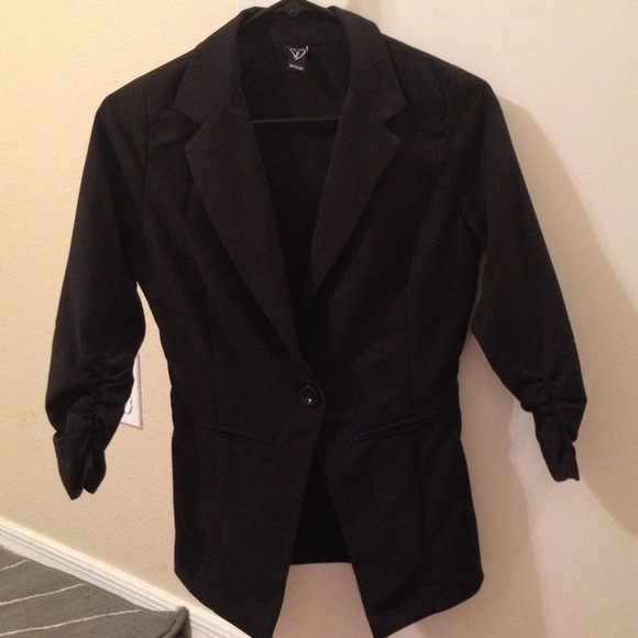 Black windsor blazer