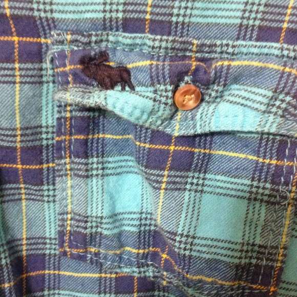 A&F Button Down - Picture 2 of 4
