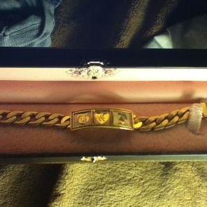 Authentic juicy couture gold bracelet w diamonds