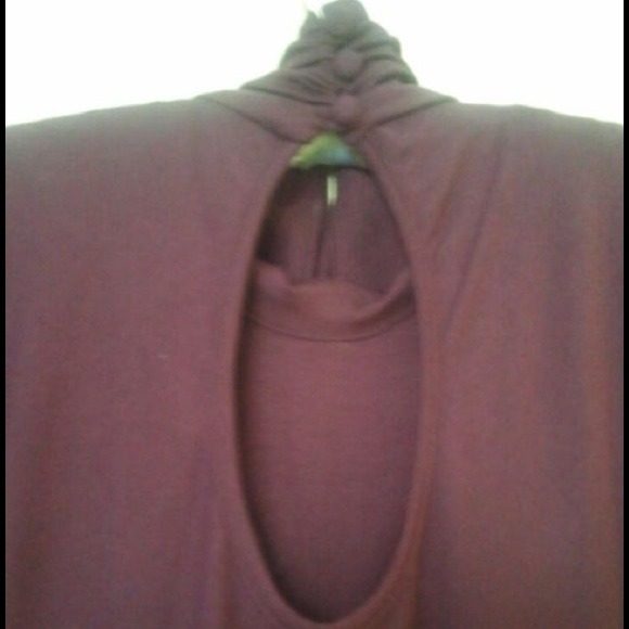 Akiko Deep Purple Top w/ Collar Design - Picture 4 of 4