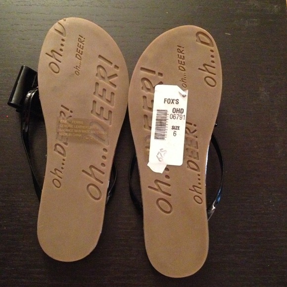 Sandals - Picture 2 of 4