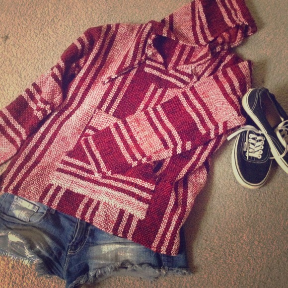 Red & pink poncho