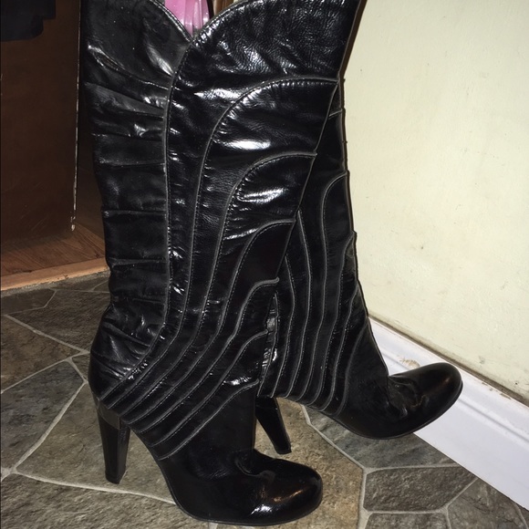 WoW! SALE ALDO ITALIAN PATENT LEATHER BOOTS - Picture 3 of 4