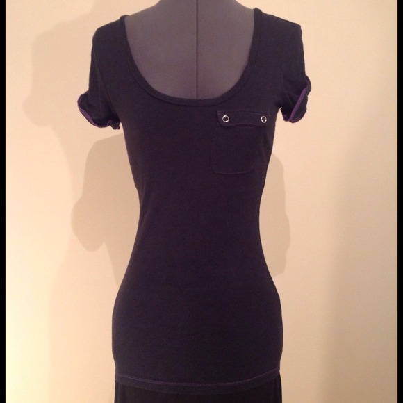 Black Scoop Neck Tee