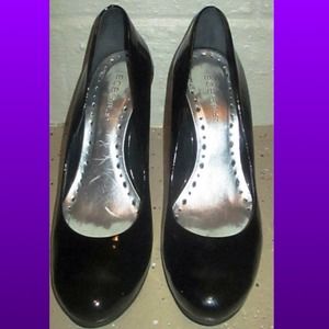 BCBG Black Patent Leather High Heels