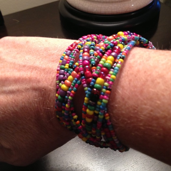 Beaded cuff bracelet - Picture 3 of 3