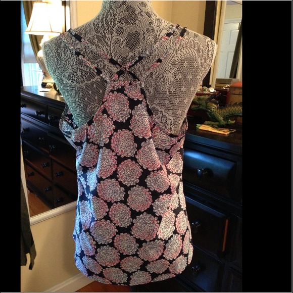 Red white and blue floral top - Picture 2 of 3