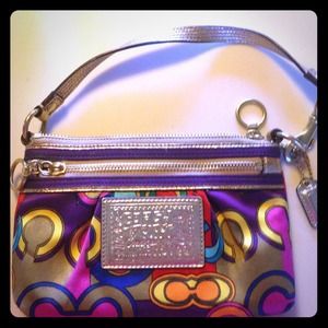 Coach Poppy clutch : used twice!