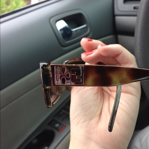 FENDI unisex sunglasses main image 2