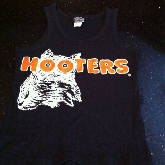 Hooters Tank