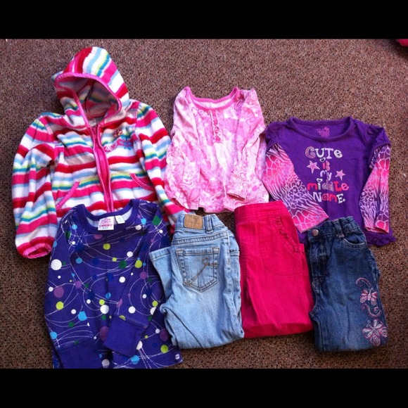 Girls bundle of clothing size 24 months & 3T PJs.