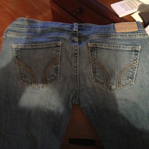 Hollister Jeans - Picture 3 of 4