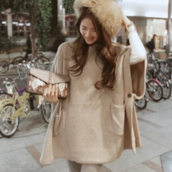 💜Korea style vintage mantle💜 - Picture 2 of 3