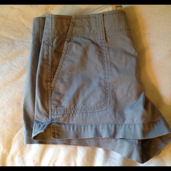 🔴SOLD IN BUNDLE🔴Blue khaki shorts - Picture 3 of 3