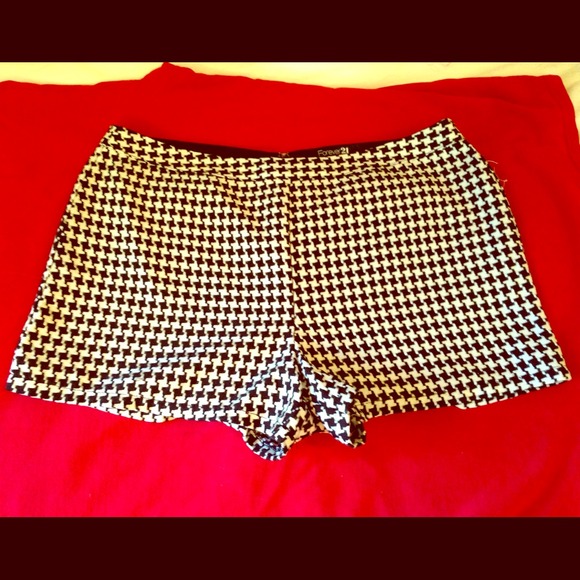 Cute houndstooth shorts
