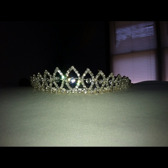 Brand new Swarovski crystal tiara