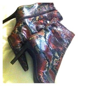 Stuart Weitzman mid level boots