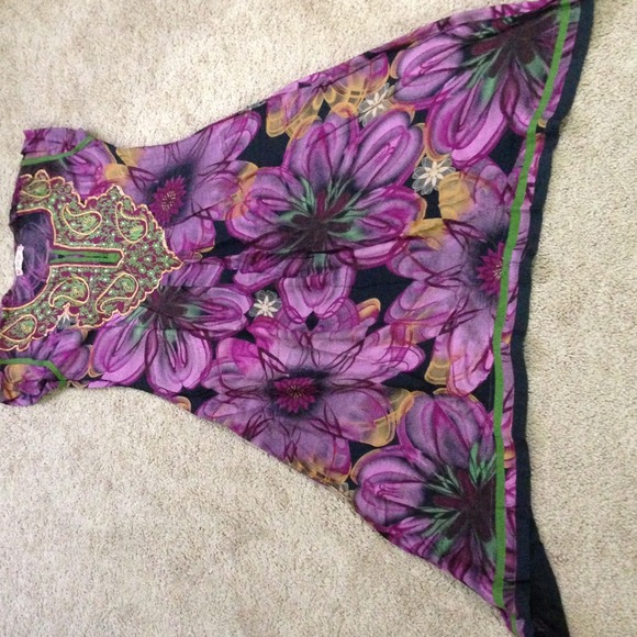 Fish cut kurti - Picture 3 of 3