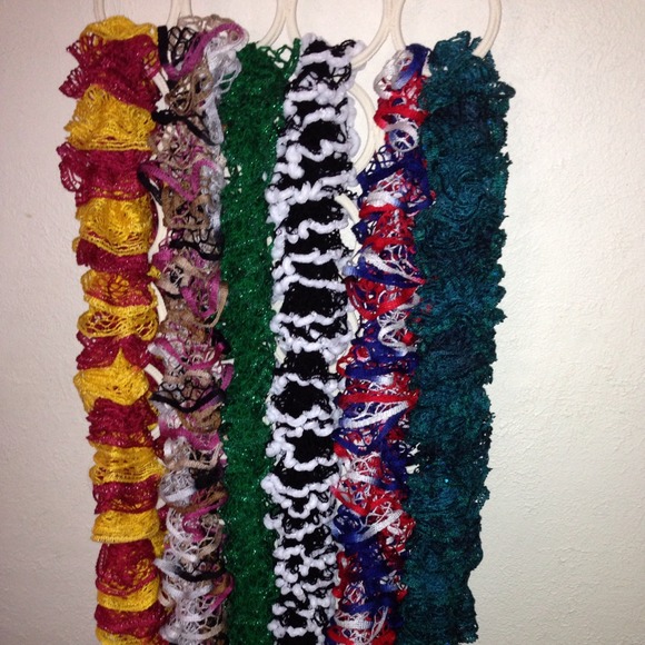 Scarf handmade - Picture 1 of 1