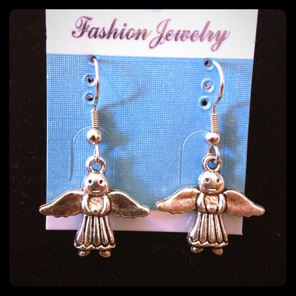 Buy 2 Get 3 FREE! Angel earrings - Picture 1 of 1