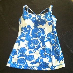 Bundled!!! Lulemon Free to be tank