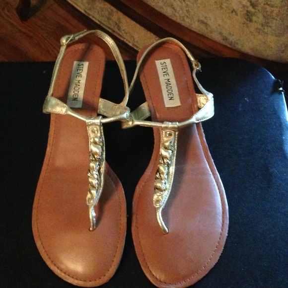 Steve Madden gold wedge sandal