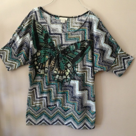 Snazzy multi color butterfly sparkle top - Picture 1 of 4