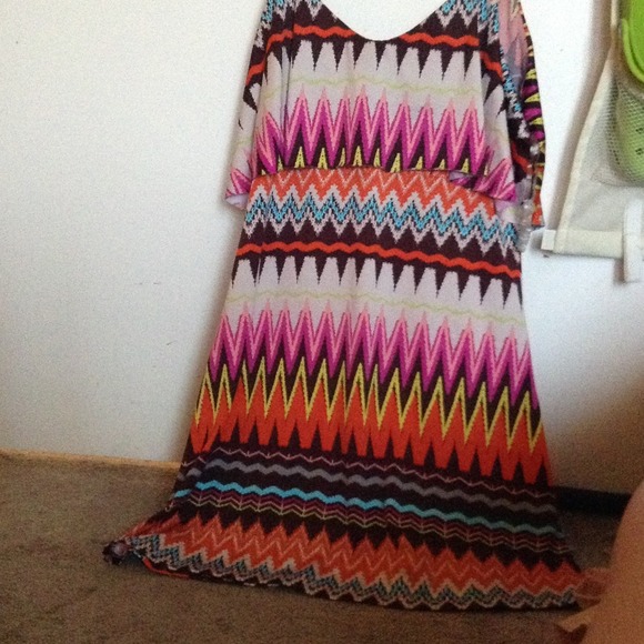 Dress - Picture 1 of 2