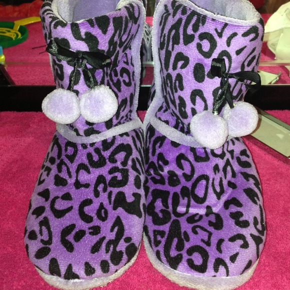 Purple spotted ankle high boots!(: very comfy!!