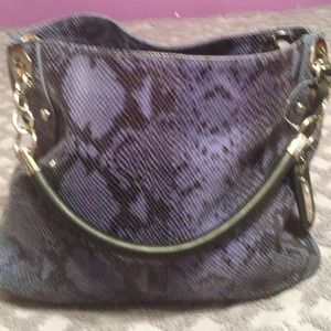 A beautiful Cynthia Rowley handbag