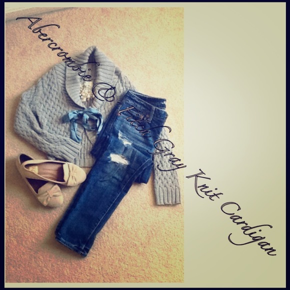 Abercrombie/ Gray Short Cardigan