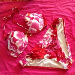 NEVER USED adorable VS bikini with slight padding.