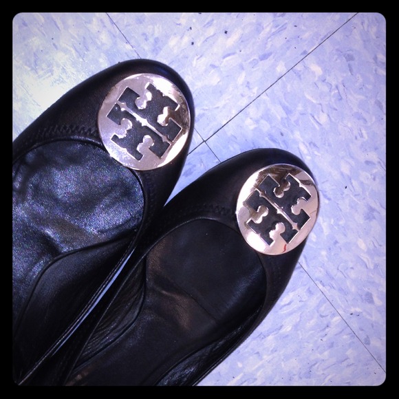 Tory Burch black leather reva flats sz10