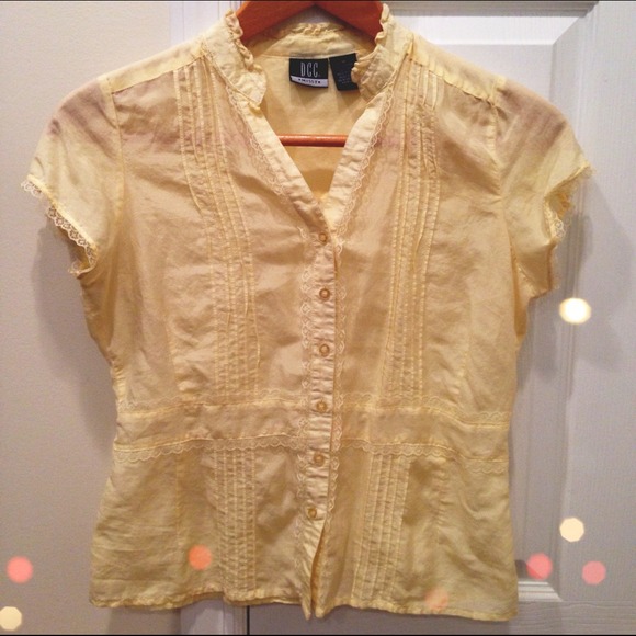 🌟Cotton/silk yellow button-up🌟
