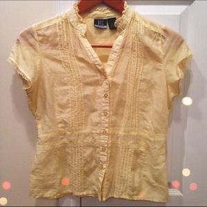 🌟Cotton/silk yellow button-up🌟