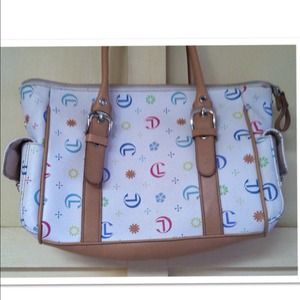 ..White monogram purse & juicy skirt