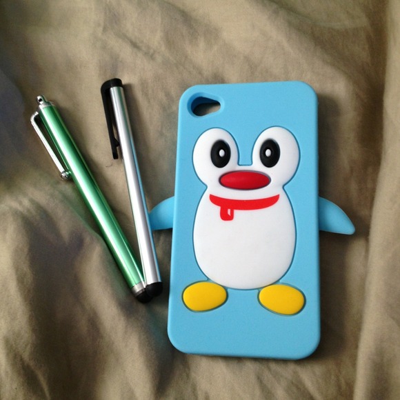 iPhone 4S penguin case and two stylus