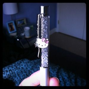 Swarovski Crystal Hello Kitty Pen!