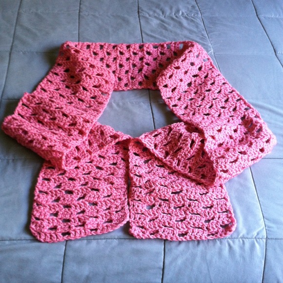 Pink Crocheted Scarf - Picture 4 of 5
