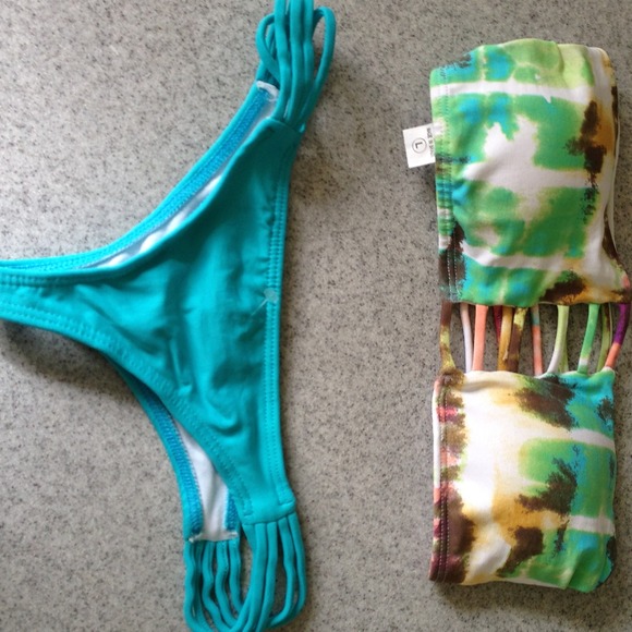 San Lorenzo brazillian bikini size Lg (runs small) - Picture 1 of 1