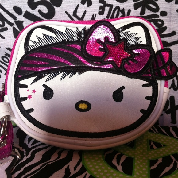 🚫sold in Bundle🚫Cute hello kitty wallet