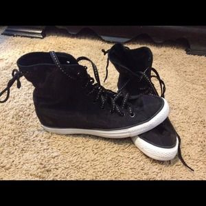 High top black converse