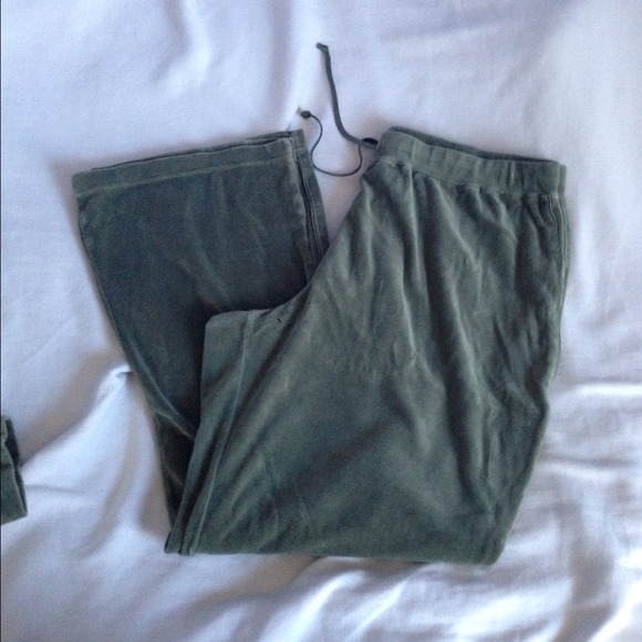 SOLD- Velour sweat pants